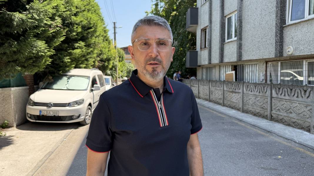 Herkes bezgin! Yıkılmadı, fuhuş oteli oldu 8